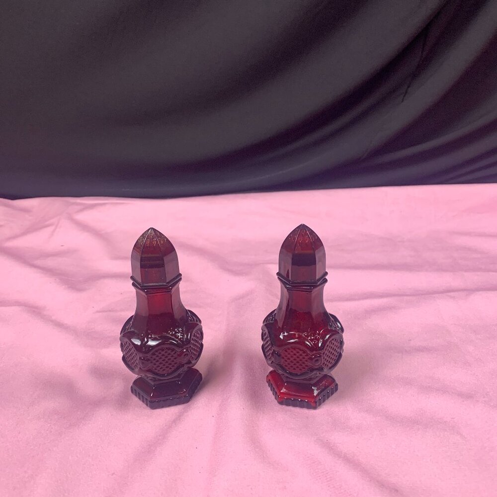 Vintage AvonCape Cod 1876 Collection Salt and Pepper Shaker*